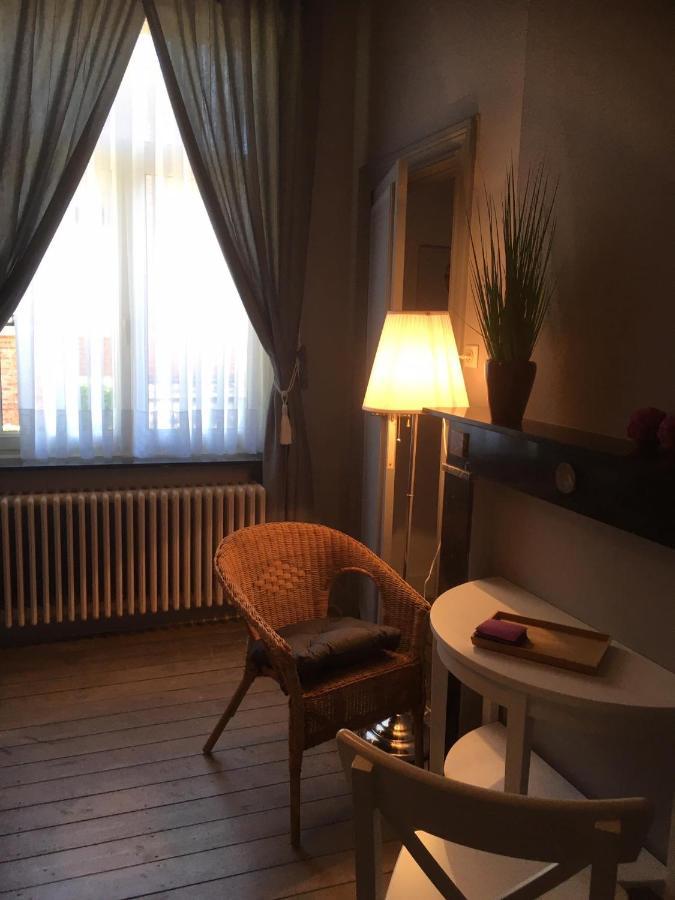 De Gelaarsde Kat Bed & Breakfast Ypres Exterior photo
