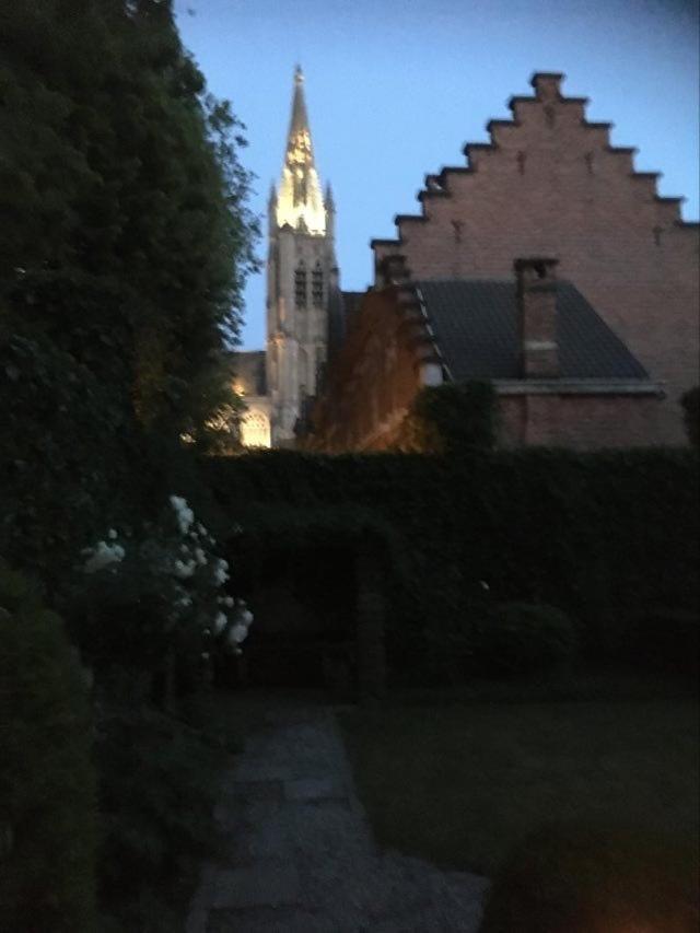 De Gelaarsde Kat Bed & Breakfast Ypres Exterior photo